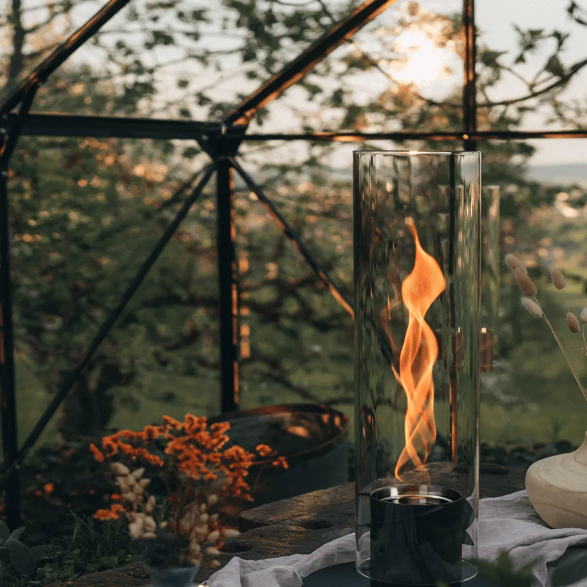 Tabletop fireplaces